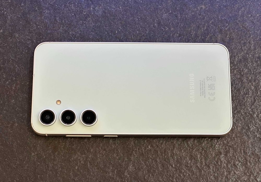 Smartfon SAMSUNG Galaxy S23 FE 5G 8/128GB 6.4" 120Hz Mint / RATY