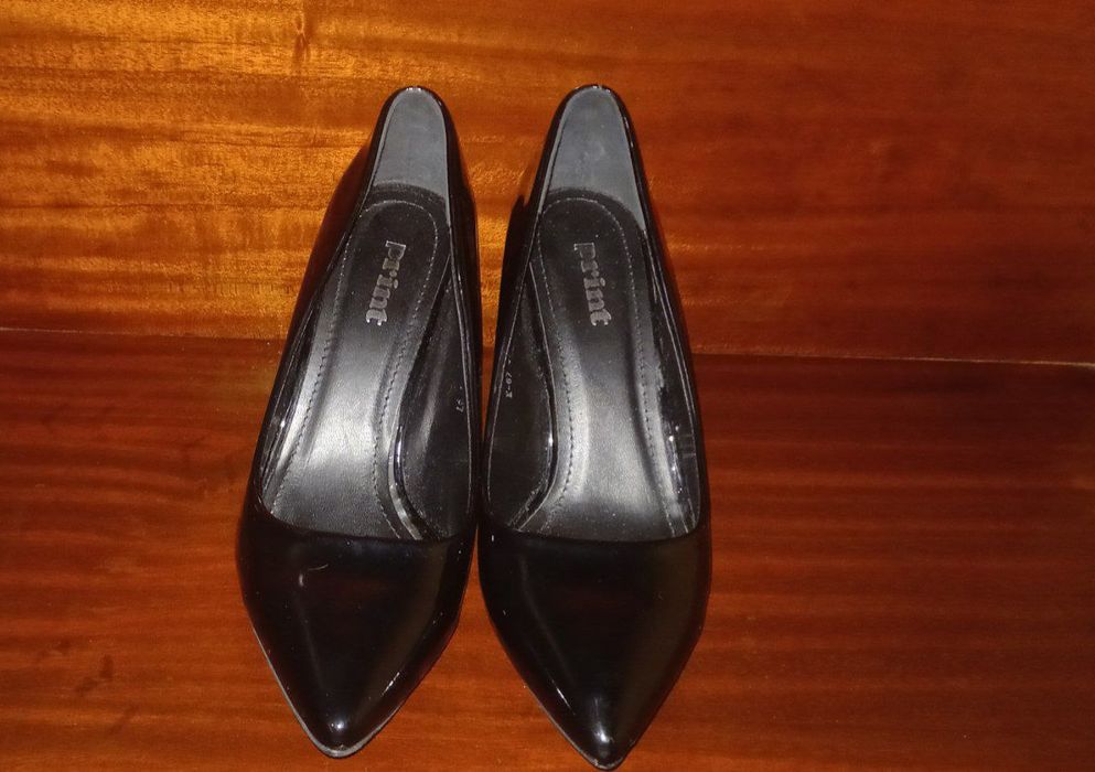Туфлі на шпильках