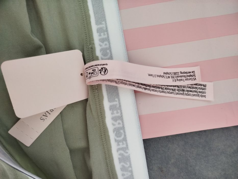 Figi jasno zielone victoria's secret