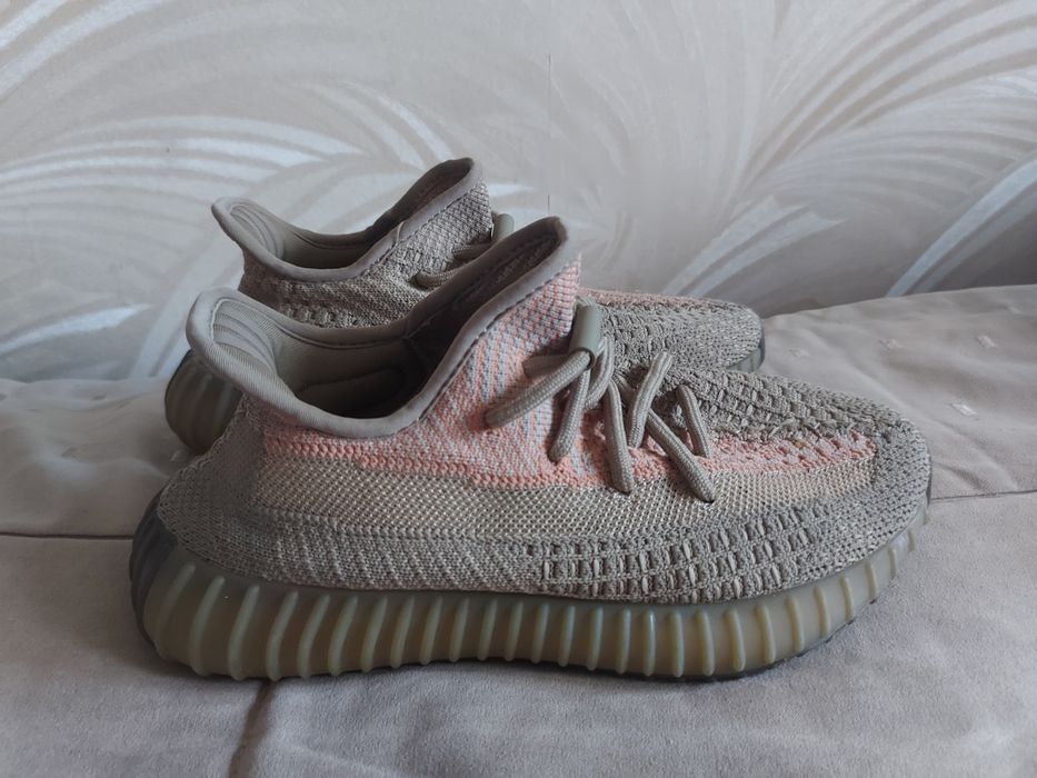 Кроссовки  Adidas Yeezy Boost 350 V2,р. 36,5