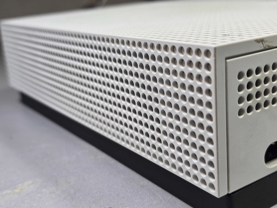 Xbox One S 500GB / Grade C / czytaj uważnie opis