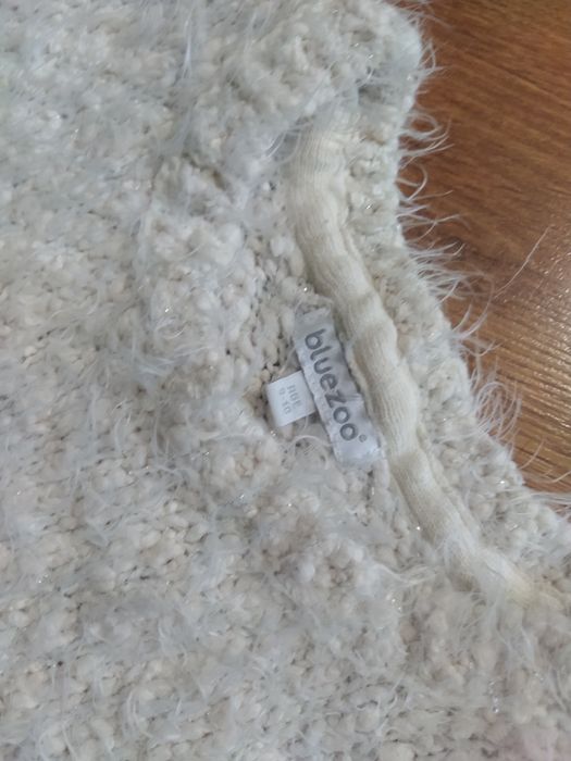 Zestaw paka sweterki r 140 146 stan idealny