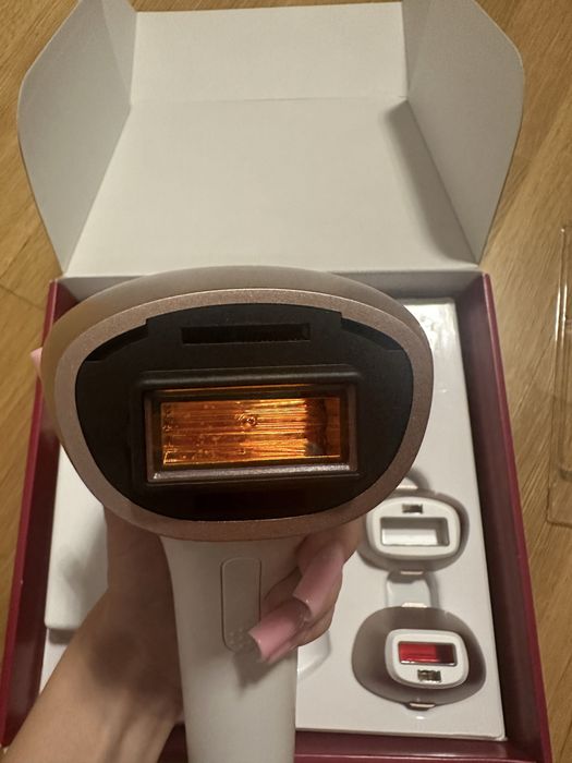 Depilator laserowy Philips Lumea 9000