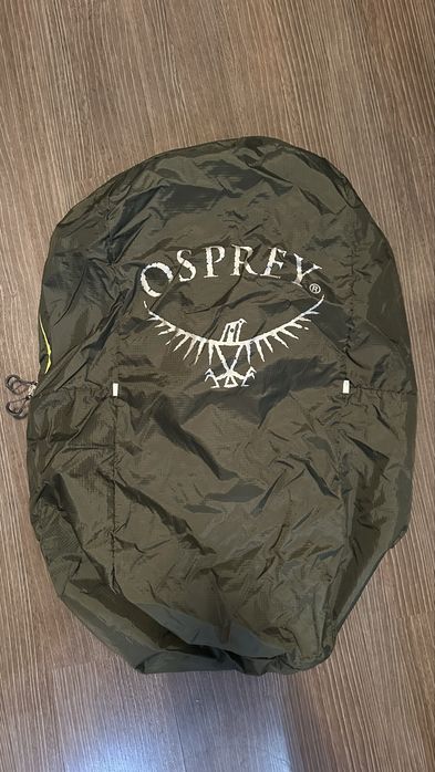 OSPREY Airporter Medium