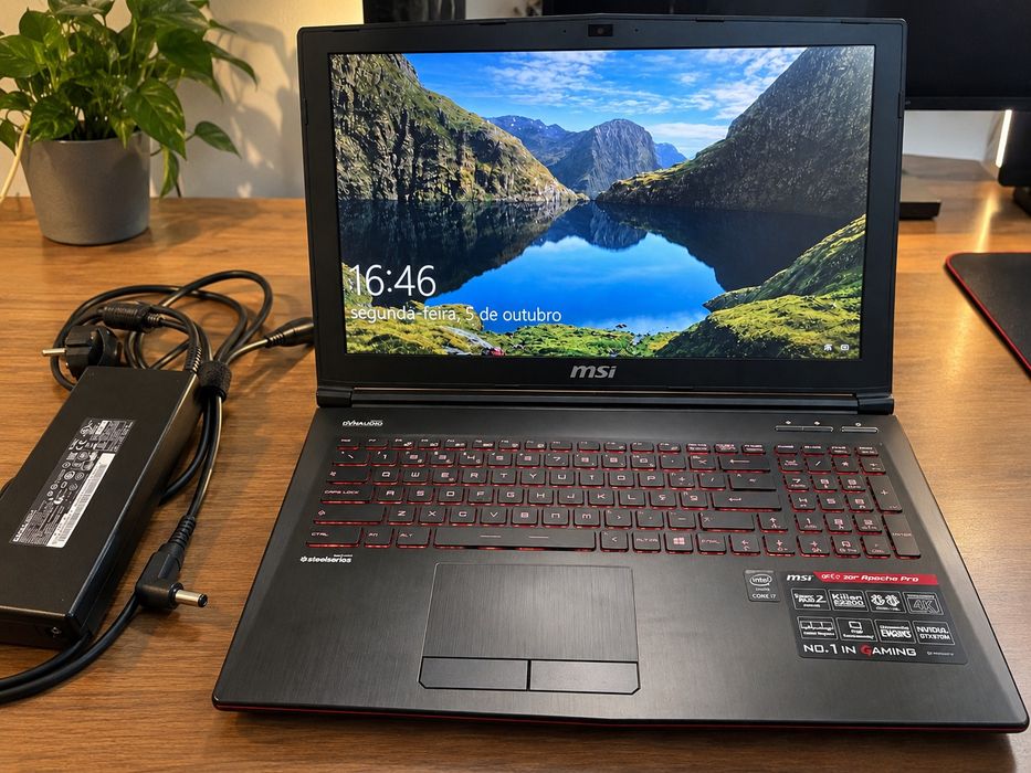 Portátil Gaming MSI GE62 2QF Apache Pro