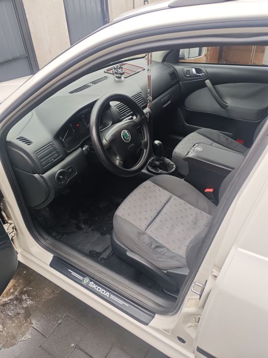Автомобіль Шкода Октавія
