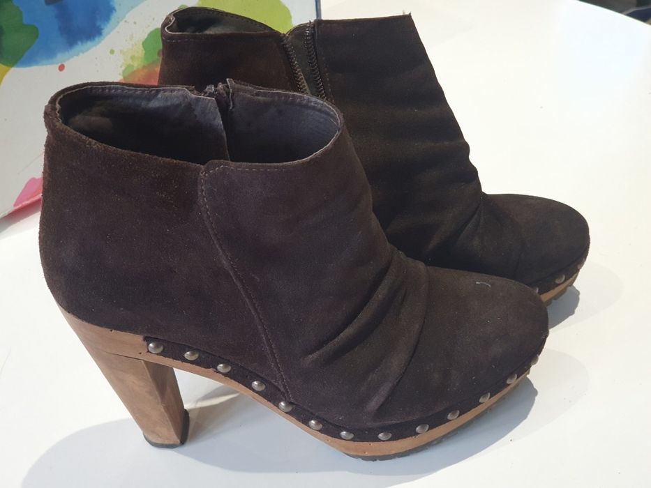 Botas pele castanhas FOREVA