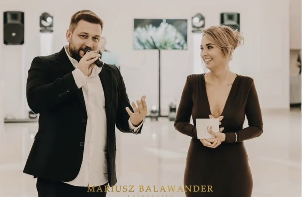 Art Company- Konferansjer:Wojciech Roszkowski, Za Konsolą: DJ Marcinos