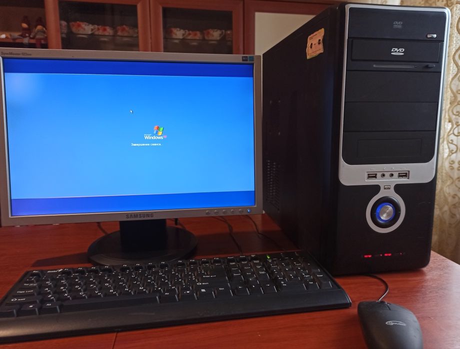 Компьютеры с мониторами Samsung SyncMaster 923NW
