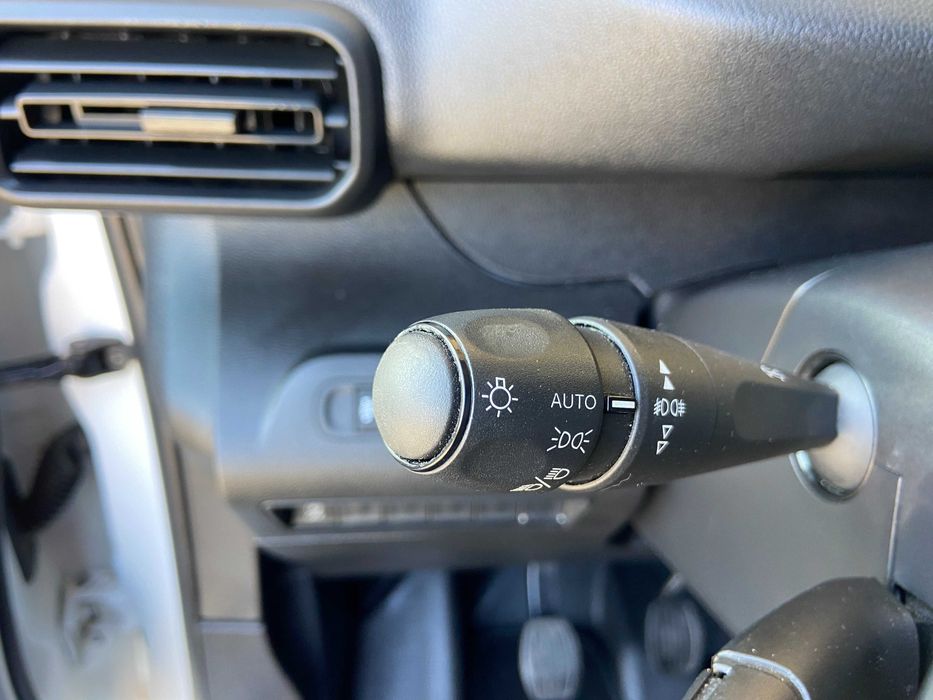 Peugeot Partner 1.6 HDI  100cv  Carplay NACIONAL Só 99 mil kms!!