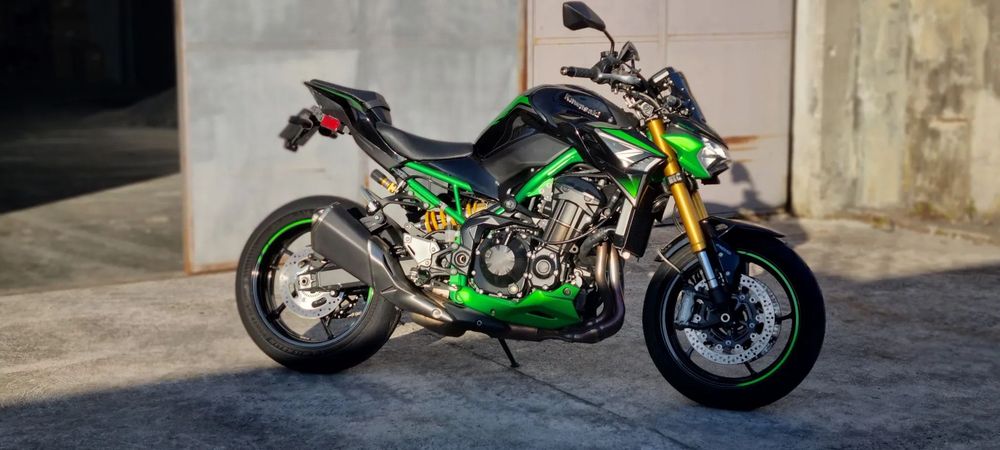 Kawasaki Z  Kawasaki Z900 SE