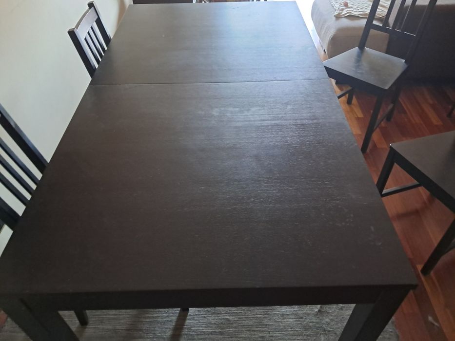 Mesa jantar extensível + 4 cadeiras