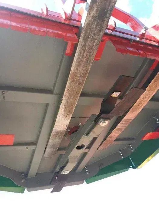 Tłuka kosiarka do ogrodu pod drzewa do mailn borówki
