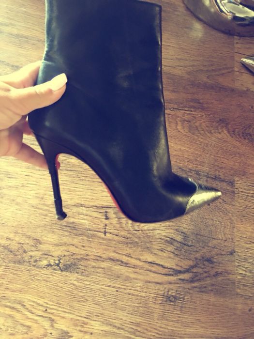 Botki louboutin skora z blacha