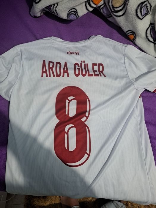 Camisola oficial da seleção da Turquia – Arda Güler nº8