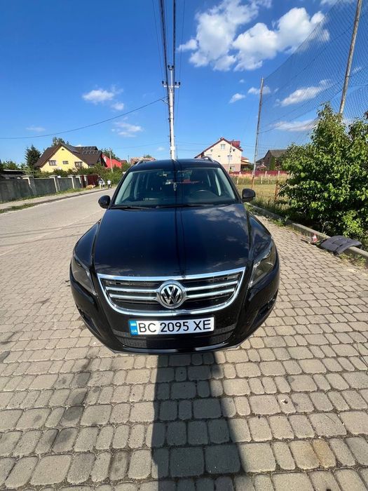 Volkswagen ТІГУАН  2.0 бенз