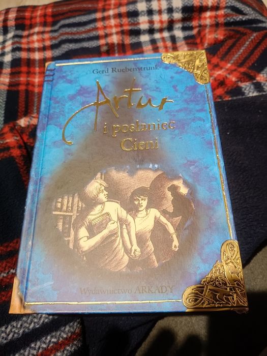 Artur i posłaniec cieni