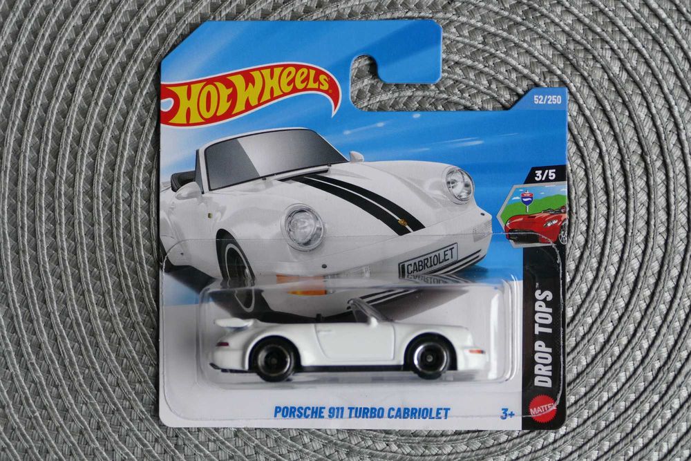 Hot Wheels autko "Resorak" PORSCHE 911 TURBO CABRIOLET edycja 2026r.