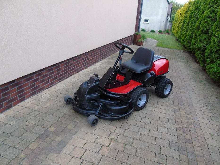 Traktorek kosiarka HUSQVARNA JONSERED FR 2216  silnik 15,5 KM automat mulczer  PO SERWISIE GWARANCJA