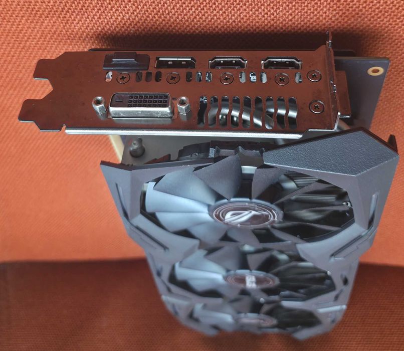 Placa Gráfica ASUS ROG Strix RX580-Gaming 8GB GDDR5