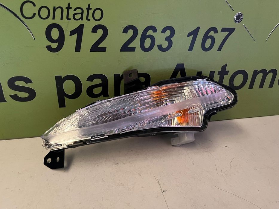 Peugeot 308 II - Farol Pisca Esquerdo (novo/Hella) - FF859