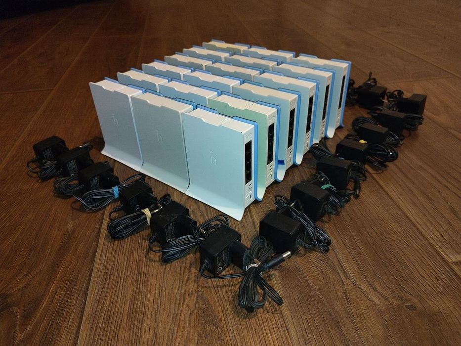 Wi-Fi роутер MikroTik hAP lite (RB941-2nD-TC)