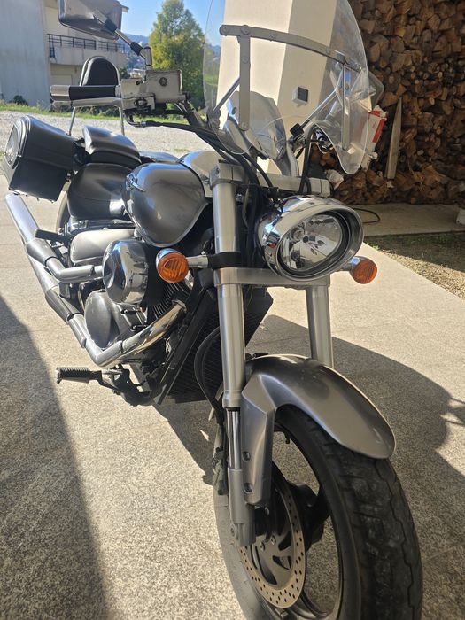 Susuki Intruder 800