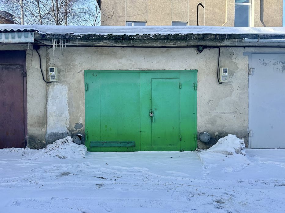 Продаж гаража з ділянкою в центрі Тернополя