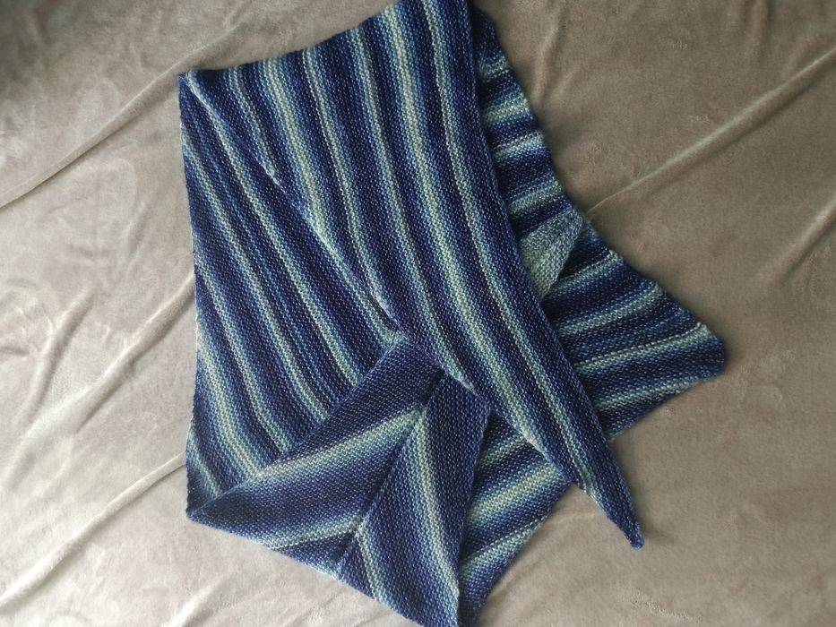 Chusta strzałka damska