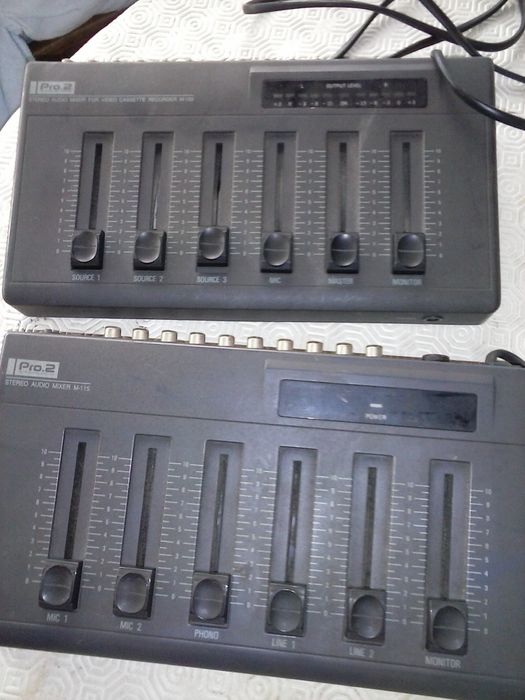 Diversos aparelhos antigos