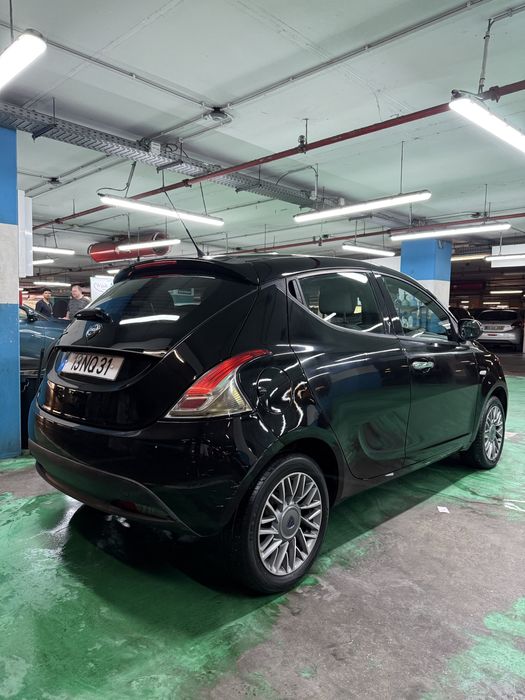 Lancia ypsilon 1.2 gasolina de 2014 com 130.000km nacional finaciament