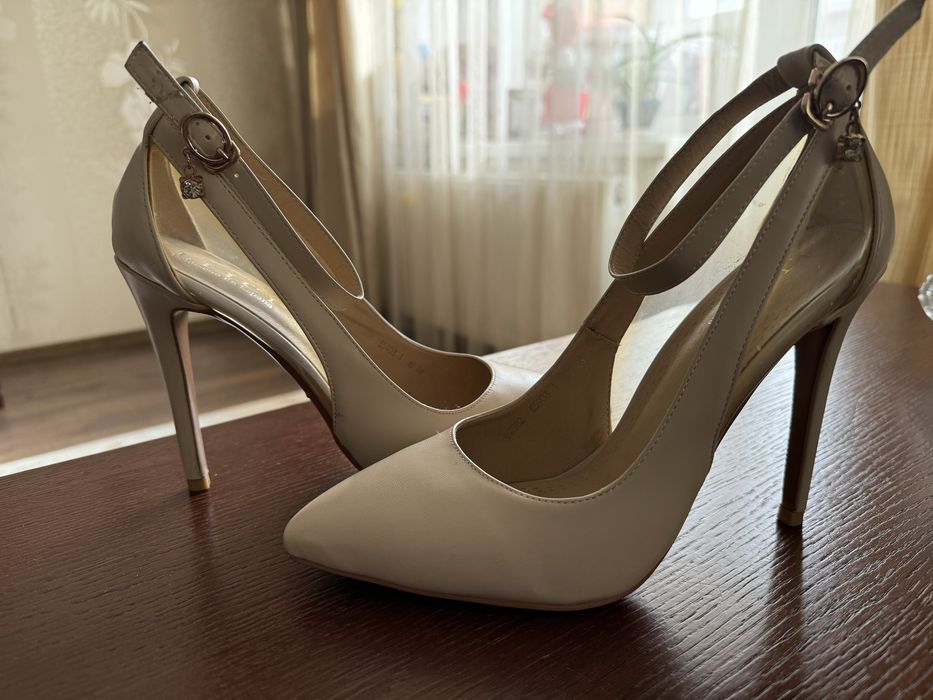 Продам туфлі 40 р.