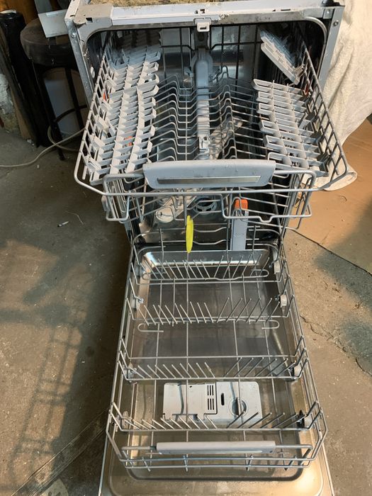 Zmywarka Hotpoint Ariston szer 45 cm sprawna