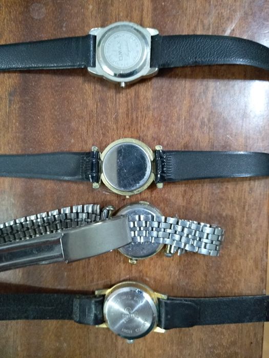 Часы от сети ~220В