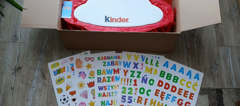 Piniata Kinder Karnawał 2026 chmurka