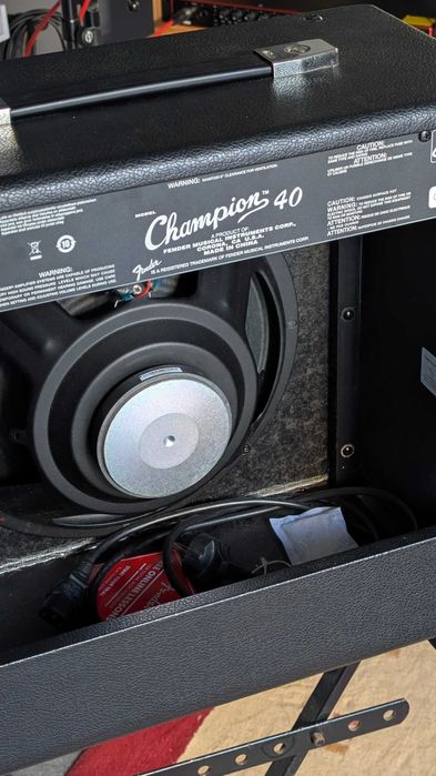 Amplificador Fender Champion 40 mkI