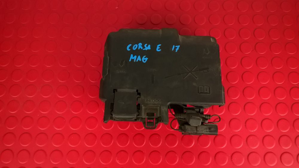 Caixa dos Fusíveis da Bateria