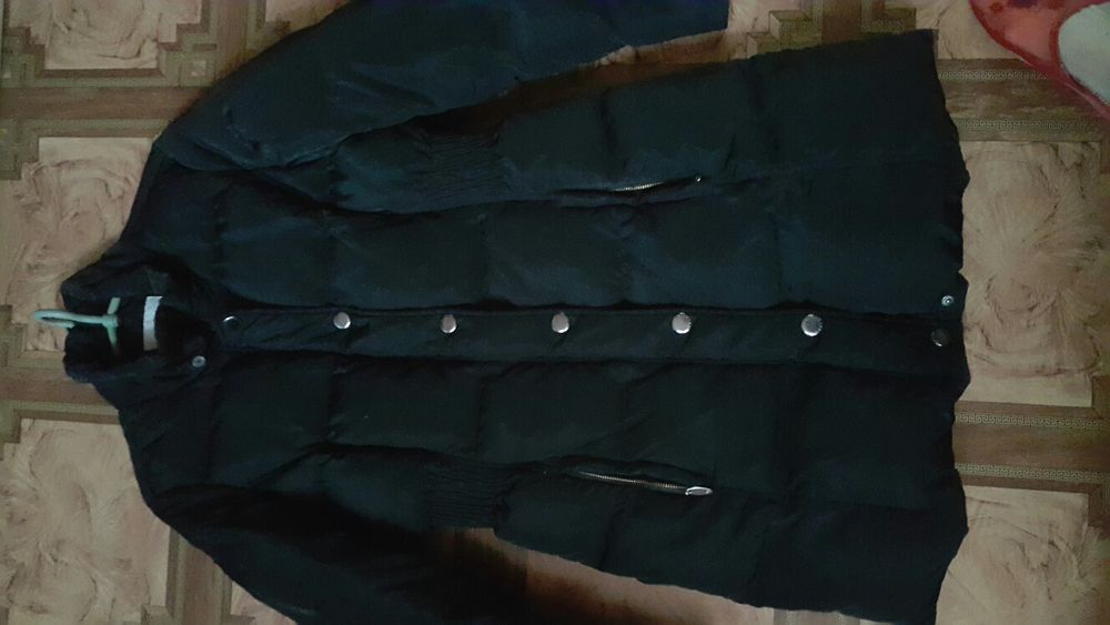 Пуховик женский фирмы ESPRIT