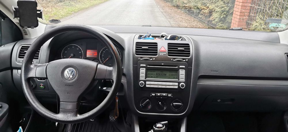Volkswagen Jetta 5 Zaczernie • OLX.pl