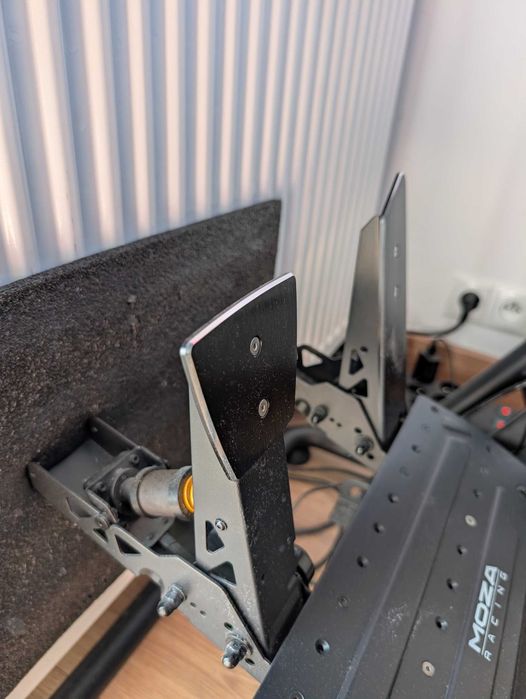 Zestaw Sim Racing MOZA HUZARO MSI