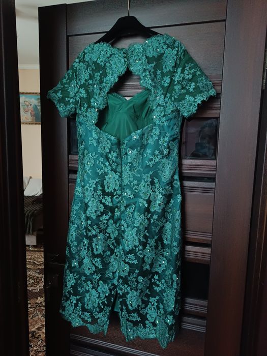 Красивий наряд на якусь подію