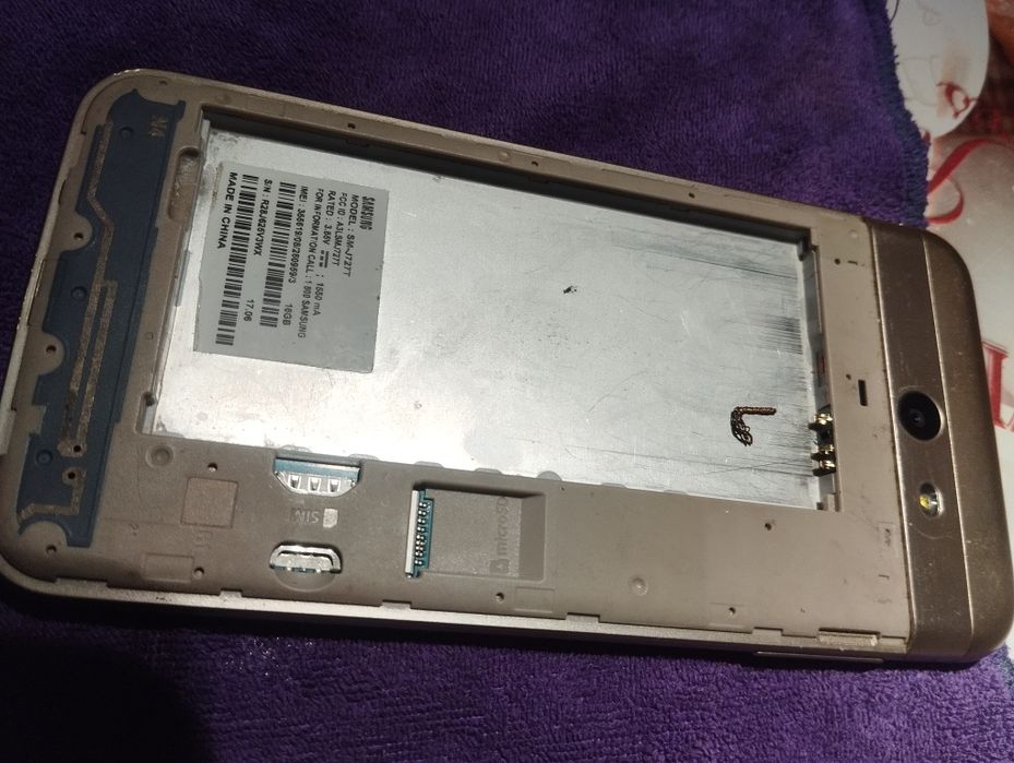 Продам телефон Samsung J 7 prime