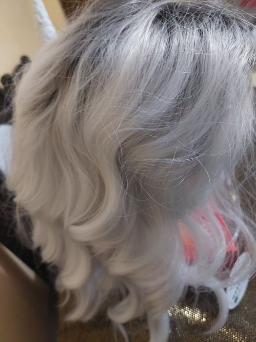 Sprzedam perukę nowa