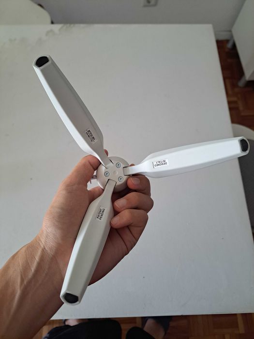 Mini tripé Manfrotto PIXI branco