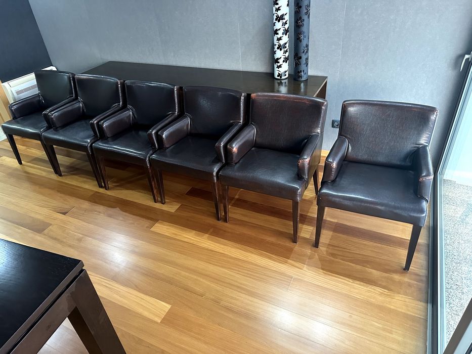 Mesa com Cadeiras de Pelex6