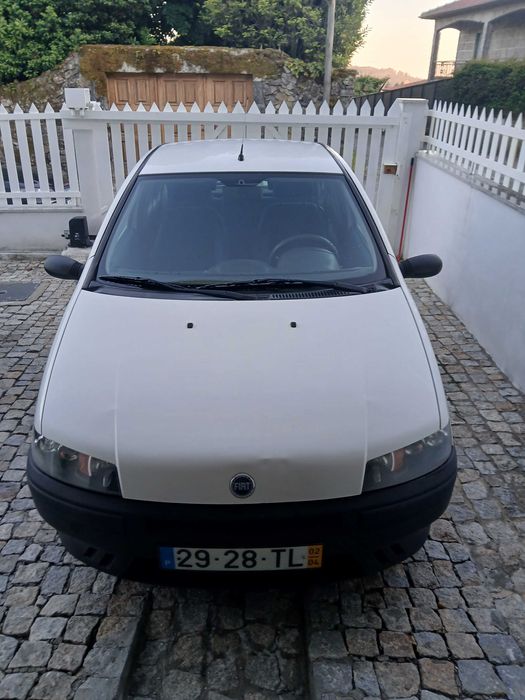 Fiat punto nacional poucos quilómetros