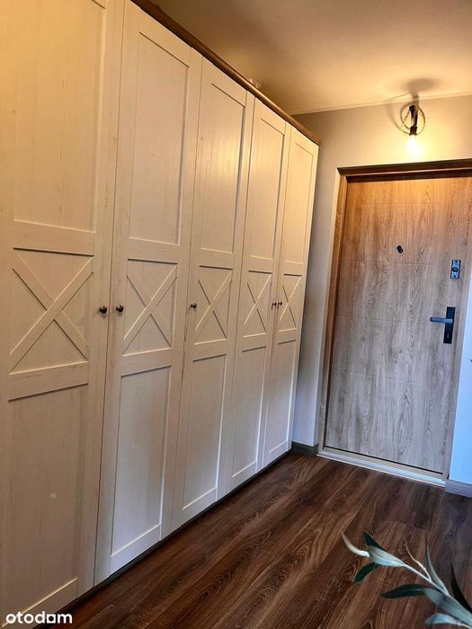 Przestronne 3 pokoje. 61m2 + 6m2
