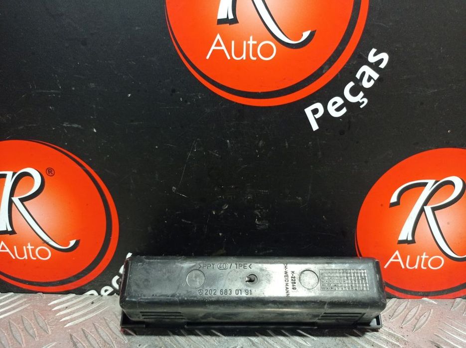 Gaveta Baixo Do Rádio Mercedes-Benz C-Class T-Model (S202)
