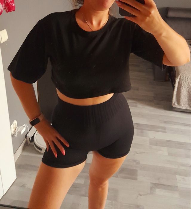 Dwie sztuki crop Top croptop krotki lato młodzieżowe odkryty brzuch S