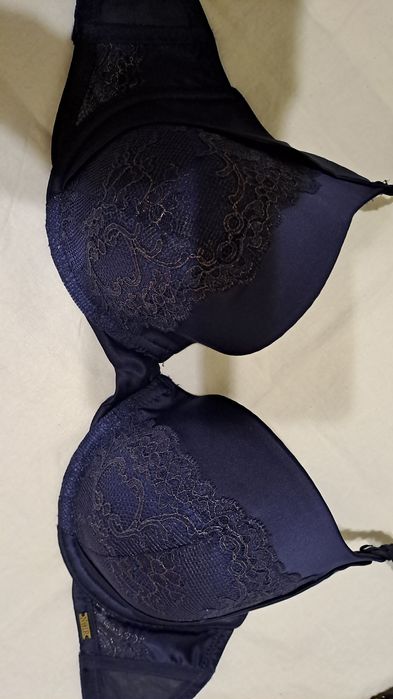Бюстгальтер  т синього кольору чашка В-С довжина 65-75  NOIR